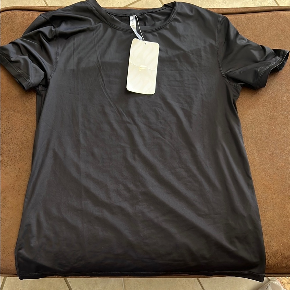 Fabletics Classic Black Men's Shirt Size Medium New With Tag